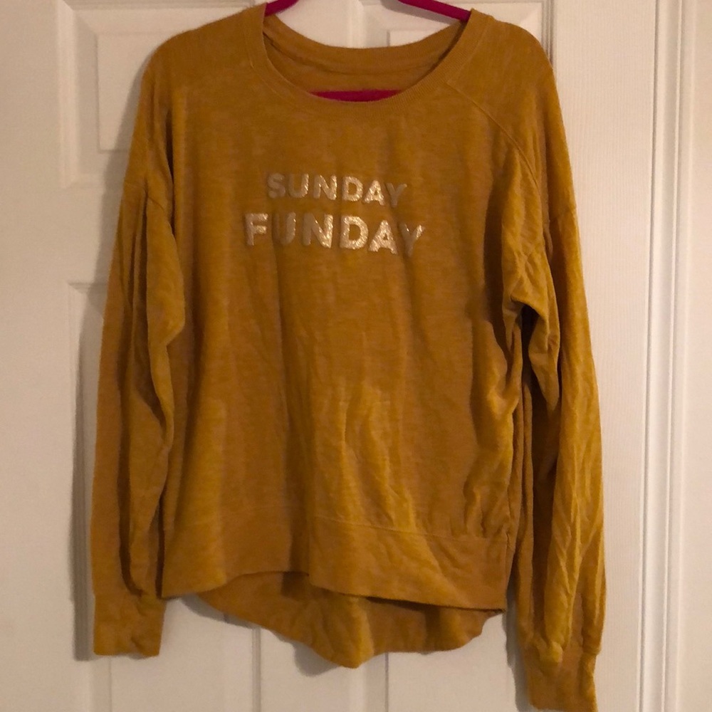 Long sleeve lounge top. Size M.